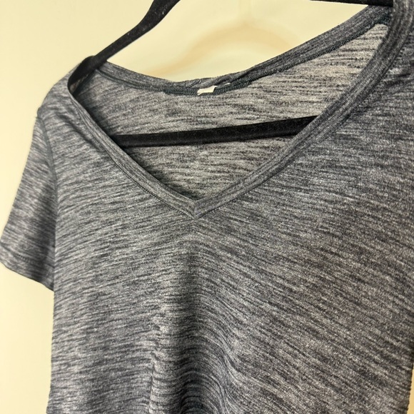 Lululemon Heathered Gray V-Neck Tee | Lightweight Short Sleeve Workout Top - Picture 4 of 7